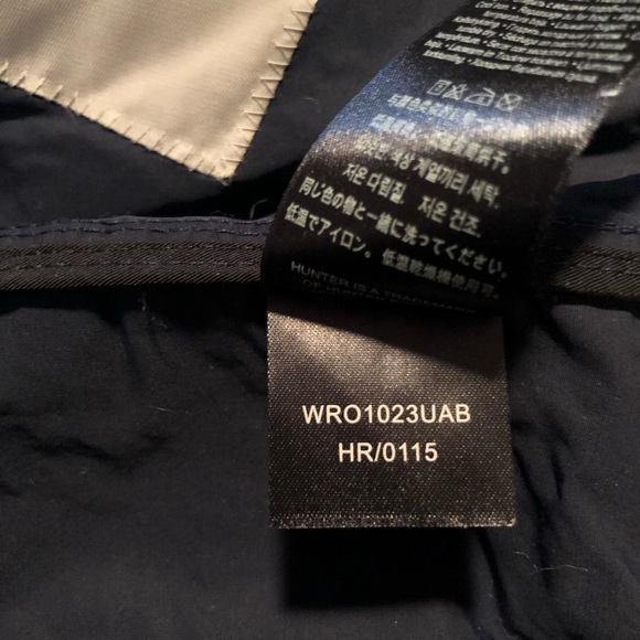 Hunter Raincoat - Picture 6 of 6